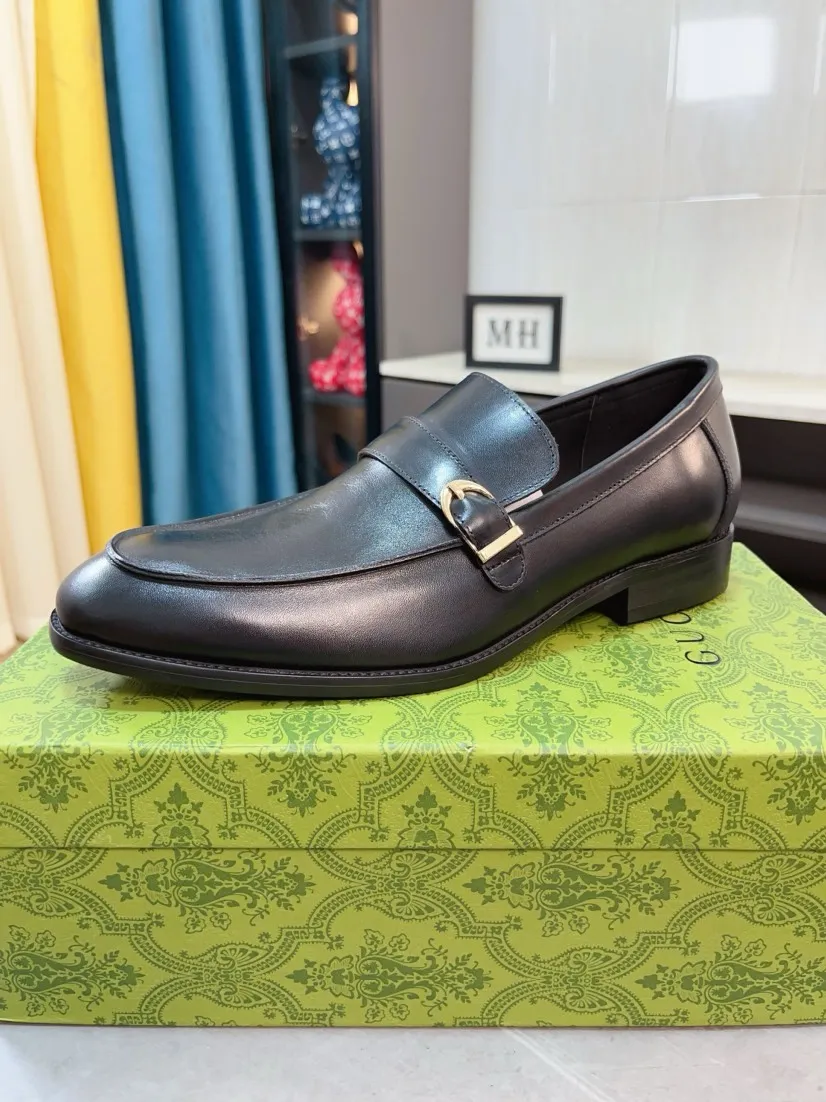 Men's shoes 💰500🌹🌹[GUCCI Gucci] A new style of formal men's leather shoes is coming ~ The original quality upper is made of Italian cowhide➕The leather is soft and delicate, comfortable and soft. The top layer of genuine leather, rubber wear-resistant outsole, the shoe shape is dignified and domineering, and the luxury charm is not concealed! The natural and free nouveau riche leads the trend. Code number: 38-44
